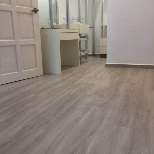 Sàn gỗ công nghiệp Robina O131 8mm